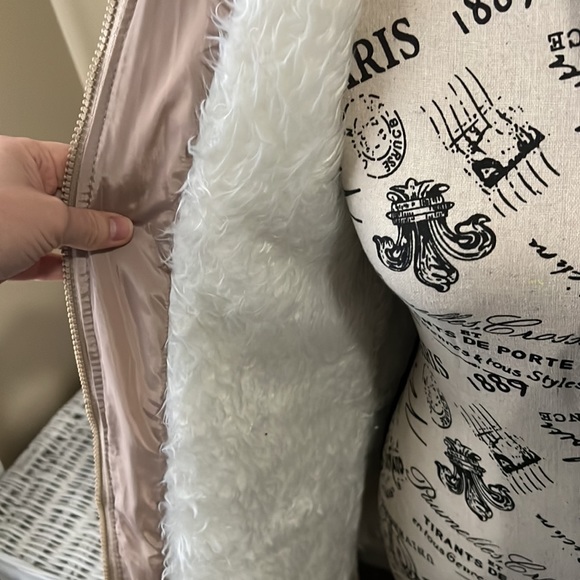 Winter jacket for girls. - Picture 8 of 12